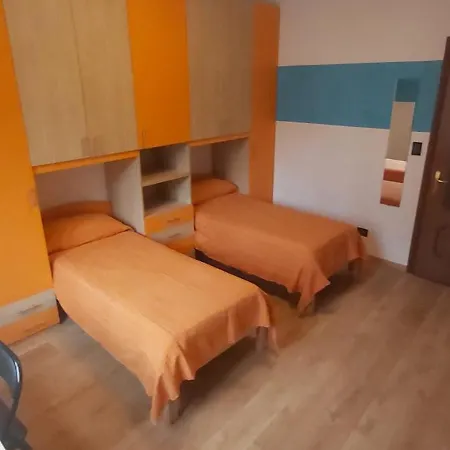 Confortevole Con Doccia Idromassaggio Apartmán *