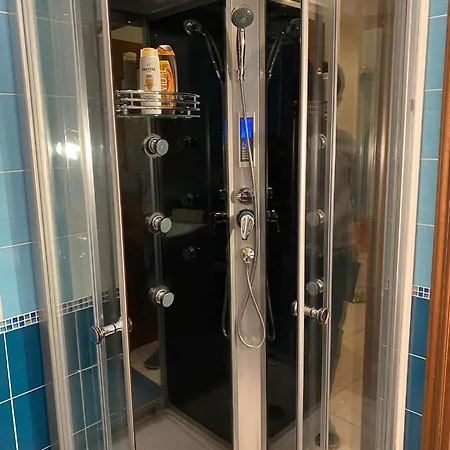 Confortevole Con Doccia Idromassaggio Turín